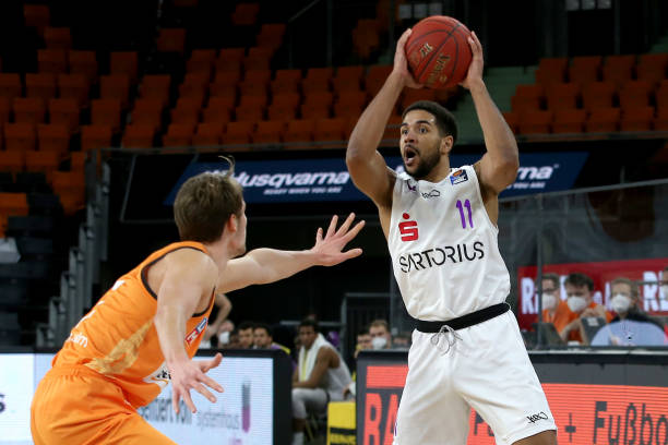 更像是一场 更像是一场