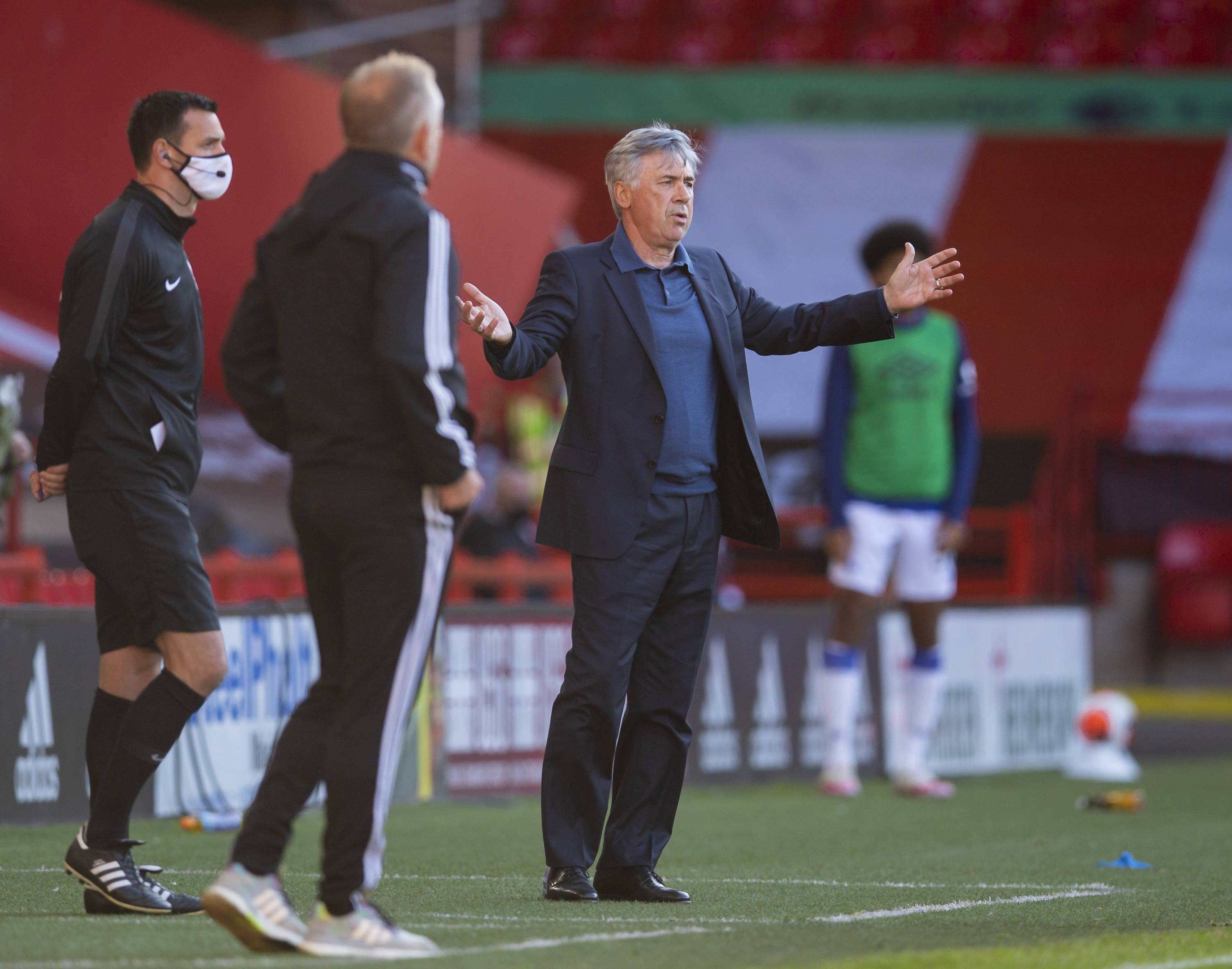 比赛风格对 比赛风格对