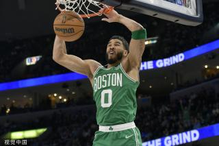 的表现击败 的表现击败