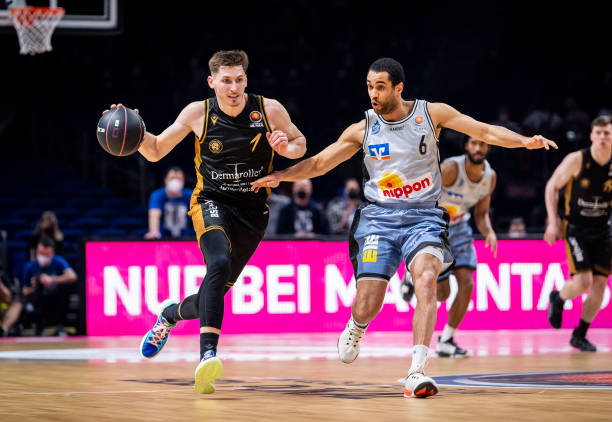 多方面努力 多方面努力